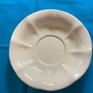 VINTAGE McCOY POTTERY BOWL-SCALLOPED EDGE CREME -8”x3” USA WASH BASIN STYLE